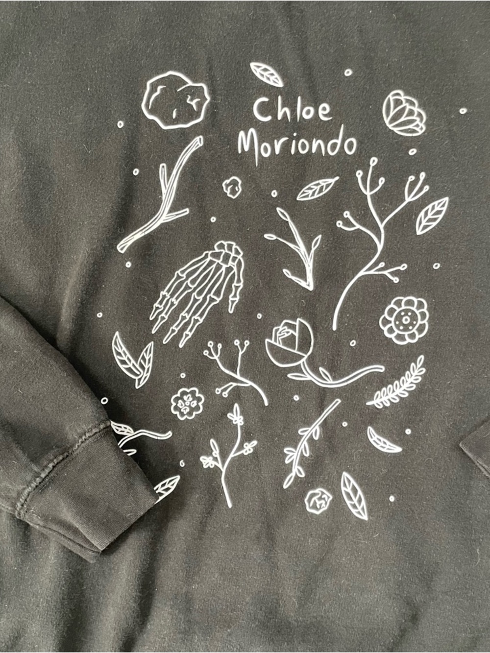 Chloe Moriondo Graphic Sweatshirt Womens Large Black Indie Artist Merch - Picture 2 of 9